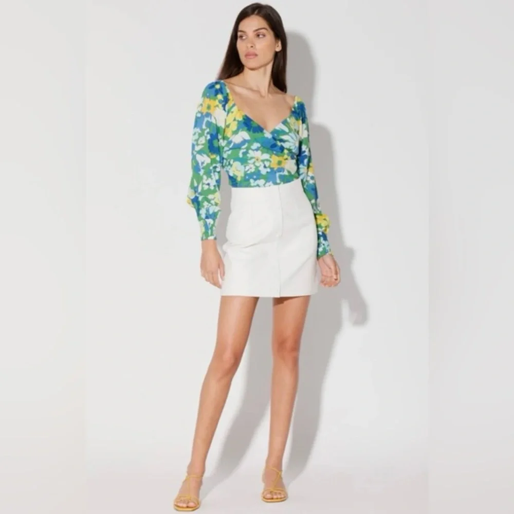 Walter Baker Green Disco Floral Kimora Crop Top Off Shoulder Smocked Size Medium - Picture 1 of 5